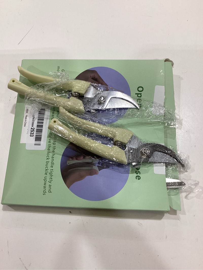 Condition photo showing Good Condition for 4pack pruning shears, stainless steel garden shears, sharp handhled gardening scissors, bypass & straight blade garden clippers for plants, flowers, fruits trees, gardening gifts for women & men