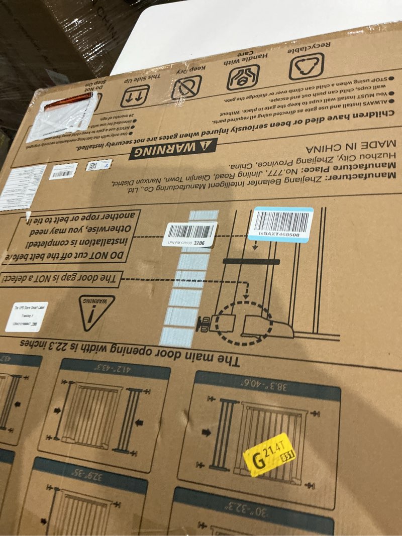 Condition photo showing Good Condition for cumbor 29.7-46" baby gate for stairs, toddler safety essentials for the house, auto close dog gate for doorways, mom's choice awards winner-easy install pressure mounted pet gates for dogs, white white 29.7"-46"w x 30.5"h