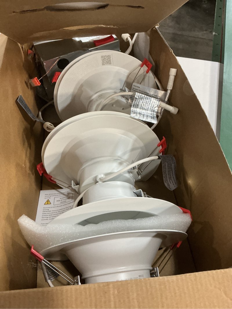 Condition photo showing As Is for juno lighting wf6 dreg sm alo20 sww5 90cri cp6 m2 contractor select 6-pack led canless