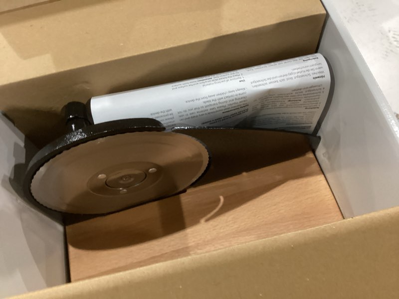 Condition photo showing Good Condition for Zassenhaus Original Classic Adjustable Bread Slicer for Uniform Slices - Bread Slicer for Homemade Bread - 18/8 Stainless Steel Blade Sourdough Cutter - Black, 11.75" x 8" 11.75-Inch by 8-Inch Black