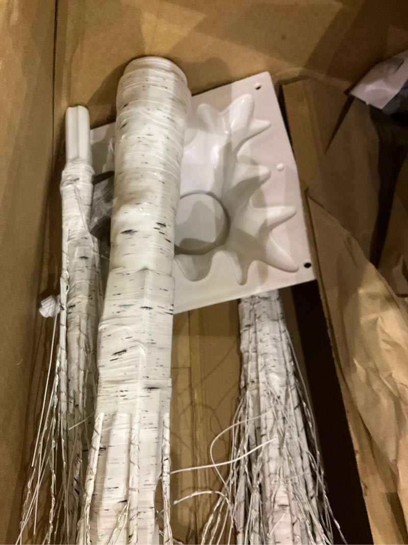 Condition photo showing Good Condition for Christmas lights