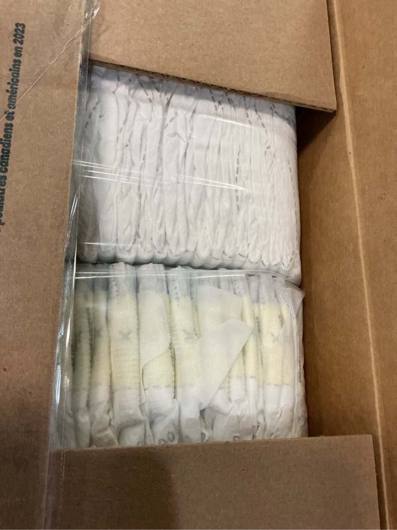 Condition photo showing New/Like New for Pampers Swaddlers Diapers, Size 5 (20-37 lbs), 132 Count, Absorbent, Keeps Baby Dry and Comfortable, Skin Safe Disposable Baby Diaper (Packaging May Vary) Size 5 132