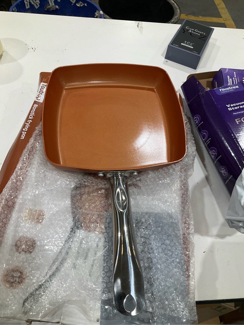 Condition photo showing Good Condition for toutrop non-stick copper square frying pan, 9.5" chef skillet with ceramic coating, oven dishwasher safe, pfoa-free, home use for all stoves 9.5 inch