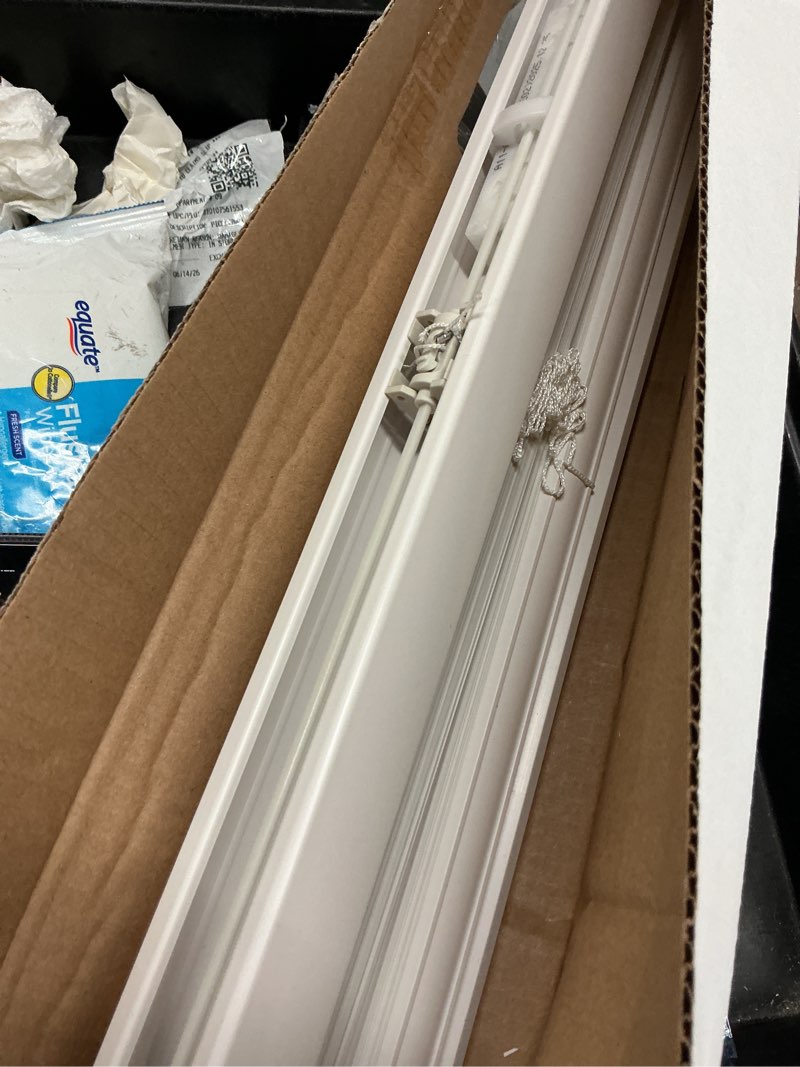 Condition photo showing Good Condition for mainstays 1" cordless vinyl light filtering mini blinds, 1-piece, white, 32" w x 64" l
