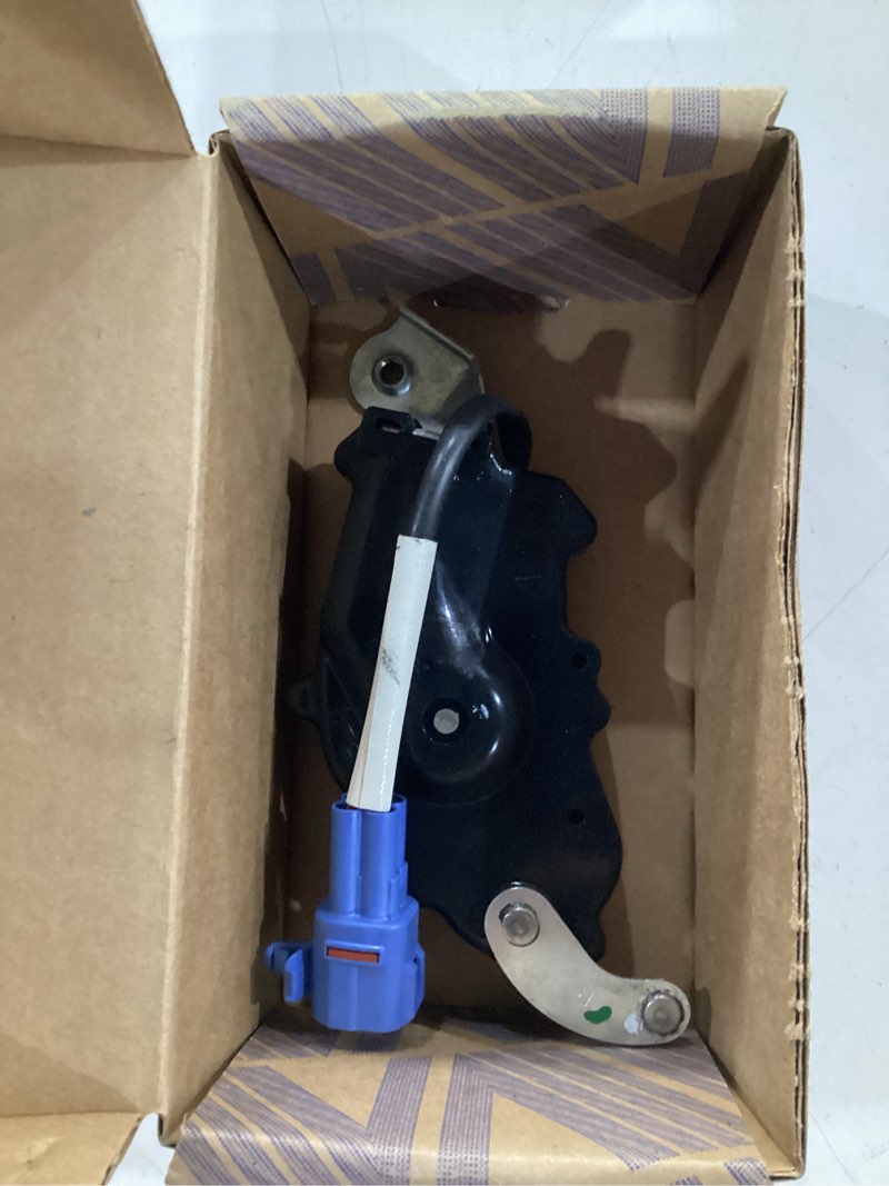 Condition photo showing Good Condition for aisin rear right door lock actuator motor for lexus lx450 1996-97