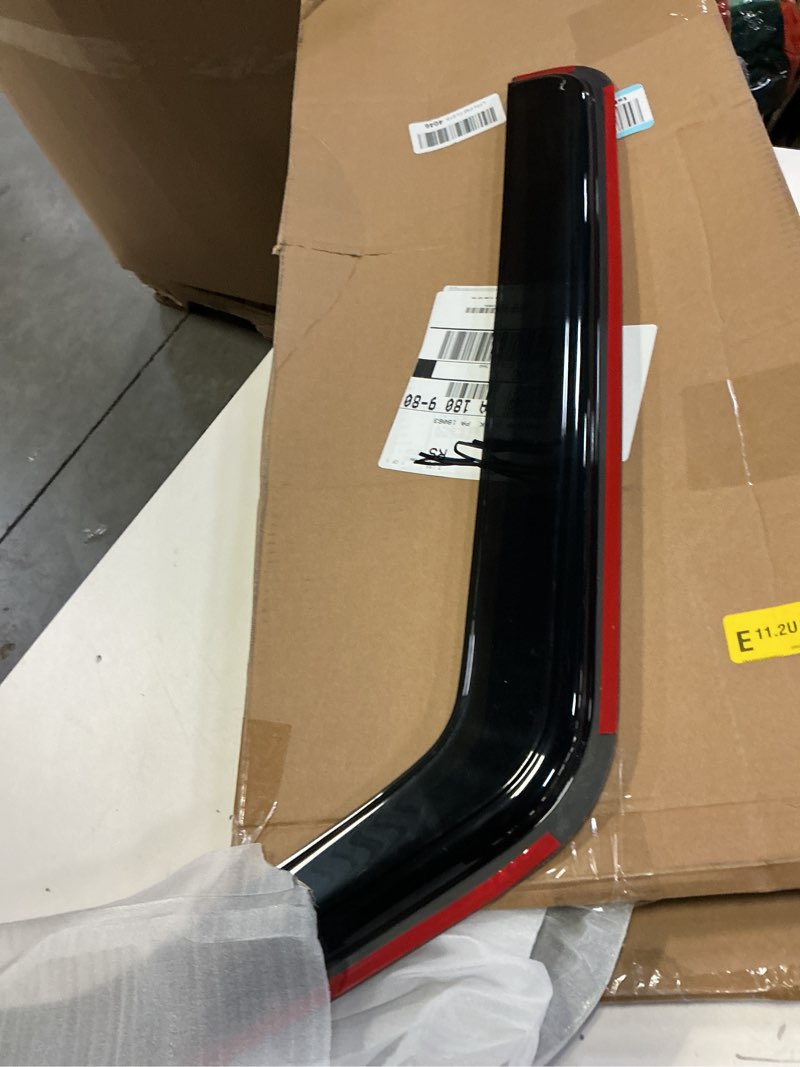 Condition photo showing Good Condition for ventvisor window deflectors; dark smoke