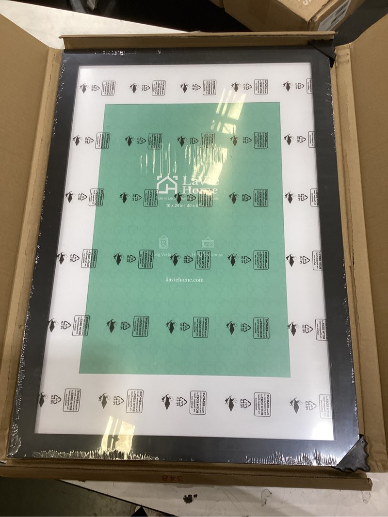 Condition photo showing Good Condition for upsimples 11x14 picture frame, display pictures 8x10 with mat or 11x14 without mat, wall hanging photo frame, black, 1 pack black 11x14