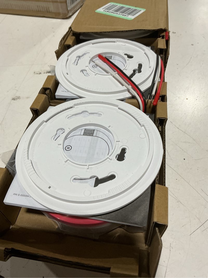 Condition photo showing Good Condition for kidde smoke and carbon monoxide detector, hardwired with 10-year battery backup, voice alerts, led status lights, interconnected, 85 db alarm, 5 inches, 30cua10-v, 3 pack