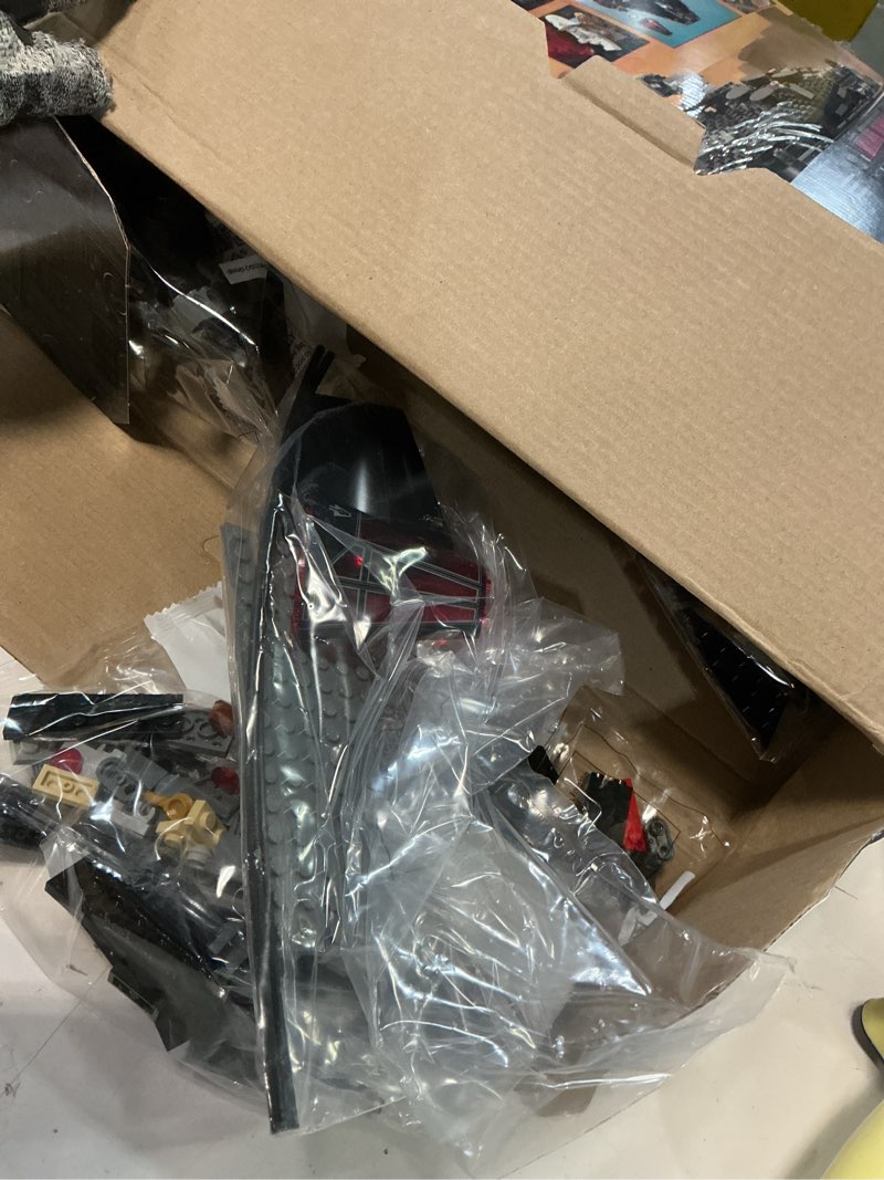 Condition photo showing Good Condition for LEGO Star Wars The Dark Falcon Buildable Starship, Star Wars Toy Vehicle Set for Boys and Girls, Collectible Millenium Falcon Toy with 6 Star Wars Minifigures, Birthday Gift for Kids or Any Fan, 75389