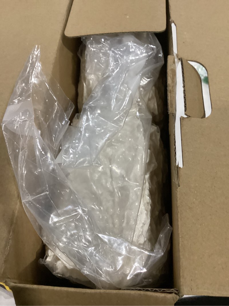 Condition photo showing Good Condition for amélie home chevron chenille knit throw blanket for couch, cozy texture decorative soft blanket for sofa & chair, 60"x80", ivory chevron ivory 60" x 80"