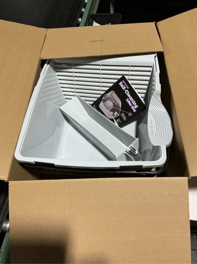 Condition photo showing Good Condition for Omega Paw Elite Self Cleaning Roll 'n Clean Litter Box, Midnight Black, Large (EL-RA20-1) Midnight Black Large