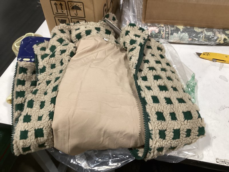 Condition photo showing New/Like New for esmeling women’s long sleeve cropped sherpa fleece plaid jacket casual chunky teddy fleece outerwear green medium