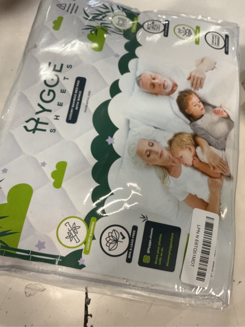 Condition photo showing New/Like New for hygge sheets®? organic washable incontinence bed pads with tucks - 100% waterproof reusable mattress protector underpads - rayon derived from bamboo - full size bed full size bed 1