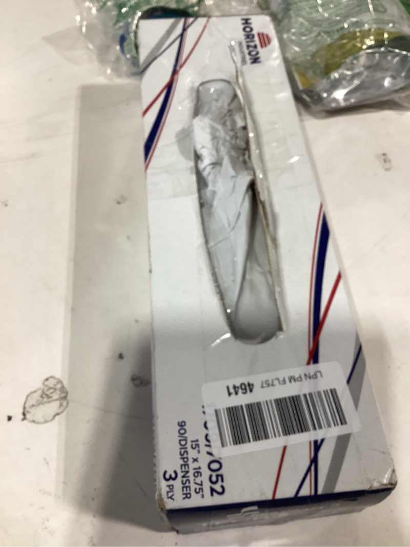 Condition photo showing As Is for incomplete one box only1709-3-ply tissue techwipes, 15 boxes per caseincomplete single box only