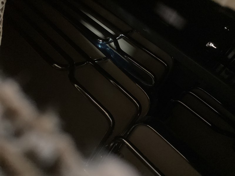 https://lotting-media.assets.bidfta.com/lotting_0f5428ed-c8d9-44d9-93f8-24529fb17f26