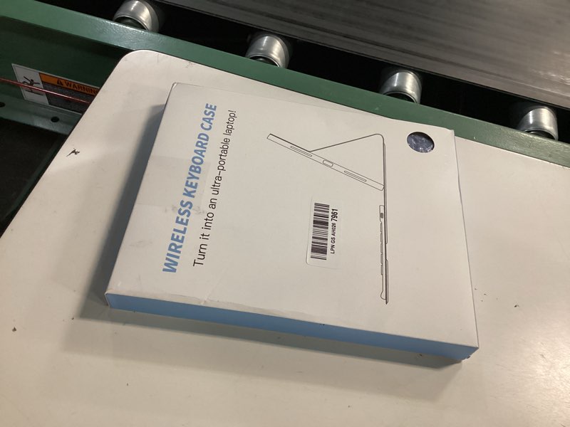 Condition photo showing New/Like New for harvopu compatible with ipad air 11-inch/air 5th 4th generation case with keyboard - backlit detachable, folio cover with pencil holder for ipad air 11 inch m3/m2, air 5/ air 4 (abyss blue)