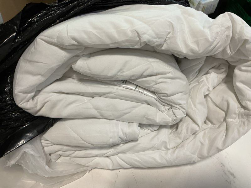 Condition photo showing Good Condition for Bedsure Heated Mattress Pad King - Bed Warmer with Memory & Preheat Functions, 12-Hour Auto Off & 10 Heat Settings, Dual Controllers, Fast Heating, Brushed Electric Mattress Pad King, 78"x80" King Diamond Quilted