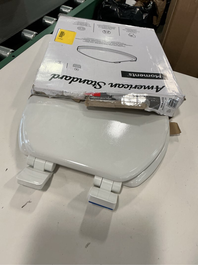 Condition photo showing Good Condition for Mayfair Lannon® Slow Close Elongated Enameled Wood Toilet Seat in White Adjustable and Never Looosens