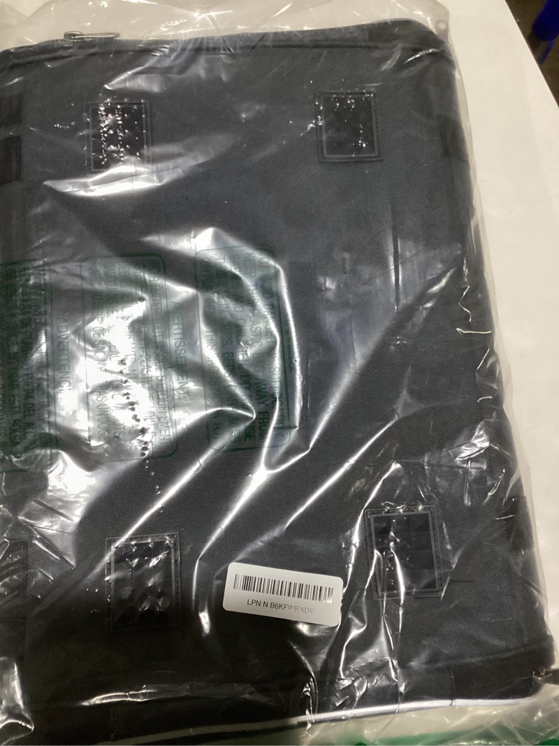 Condition photo showing Good Condition for Morpilot Cat Carrier - Cat Carrier Soft for Medium or Large Cats up to 20lbs, with Dual-Sided Cushion, Secure Buckle and Foldable Bowl, Dog Carriers for Small Dogs - Pet Carrier (Dark Gray) 17.3"L x 12.2"W x 13.4"H Dark Gray