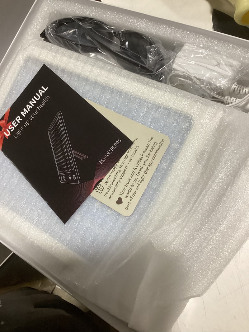 Condition photo showing Good Condition for red light therapy for face body, red light panel with adjustable stand, 660nm and 850nm near infrared therapy lamp with 3 modes, 6 adjustable brightness and timer, home and travel use,gift for women white