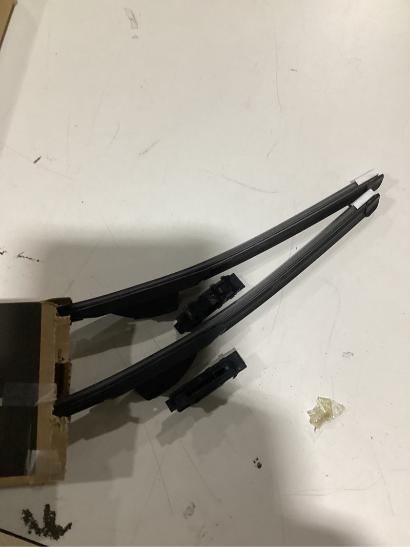 Condition photo showing New/Like New for TRICO Gold 22" + 22" Premium Automotive Replacement Windshield Wiper Blades (Set of 2), Passenger and Driver Side All-Weather Beam Wiper Blades for Select Vehicle Models 22" + 22" Pair Pack Premium