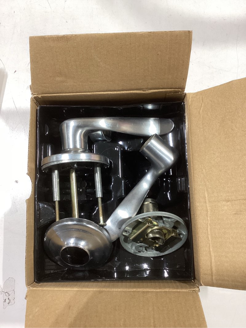 Condition photo showing Good Condition for Kwikset Tustin Interior Passage Door Handle, Lever For Closet and Hallway Doors, Reversible Non-Lock