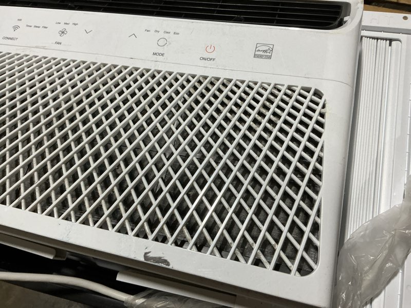 Condition photo showing As Is for hisense medium room window air conditioner ,