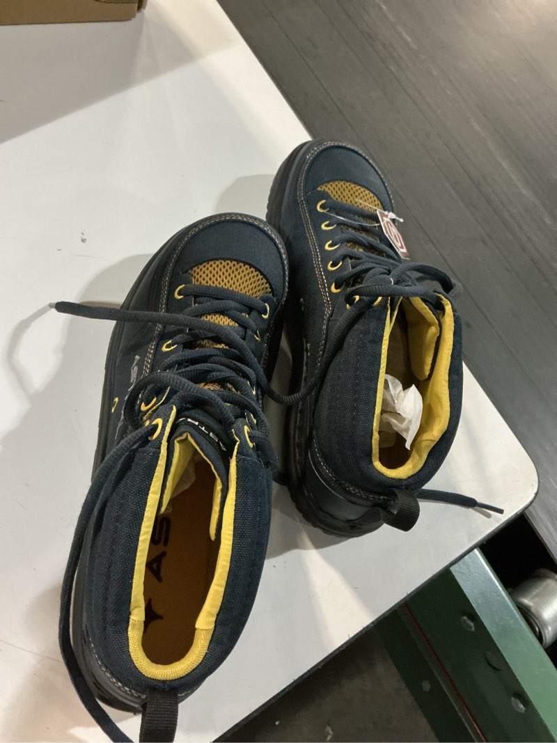 Condition photo showing Good Condition for size 10.5 astral rassler 2.0 outdoor minimalist shoes, grippy and lightweight, made for whitewater, canyoneering, fly fishing, and travel
