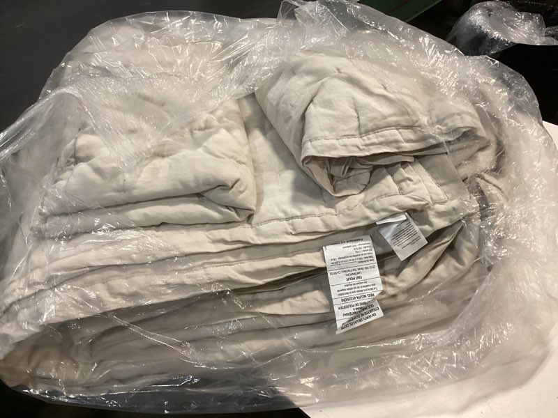 Condition photo showing As Is for european linen dream quilt, king/cal king, white 