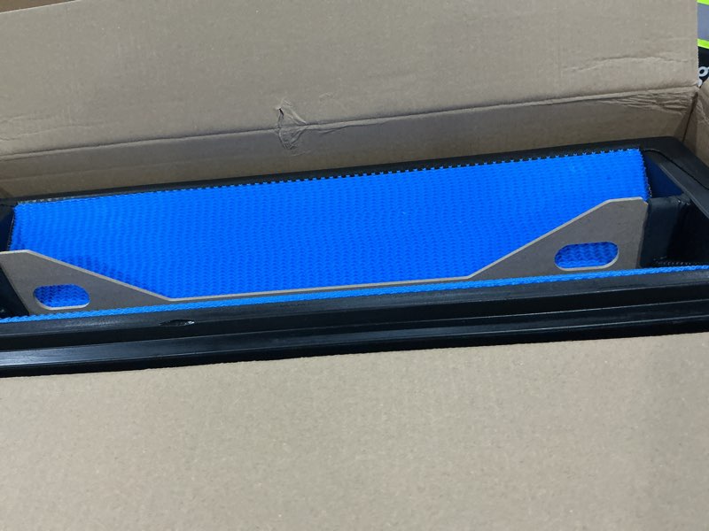 Condition photo showing New/Like New for p629641 p616380 336867002 engine air filter fits for freightliner coronado 2001-2018
