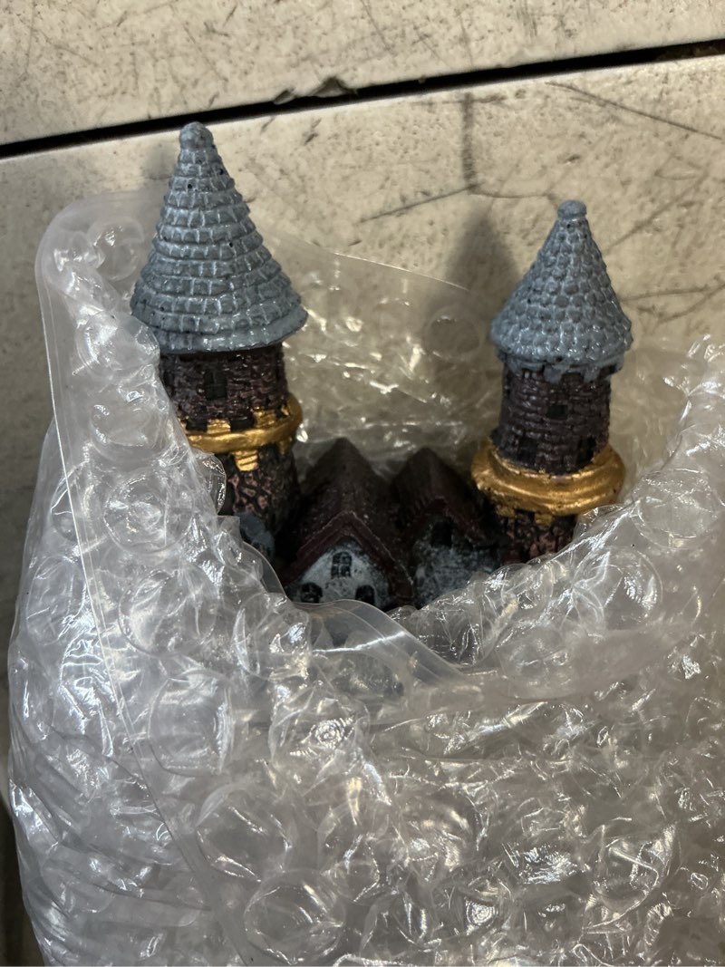 Condition photo showing New/Like New for Penn-Plax Age-of-Magic Enchanted Castle Aquarium Decoration – Small Resin