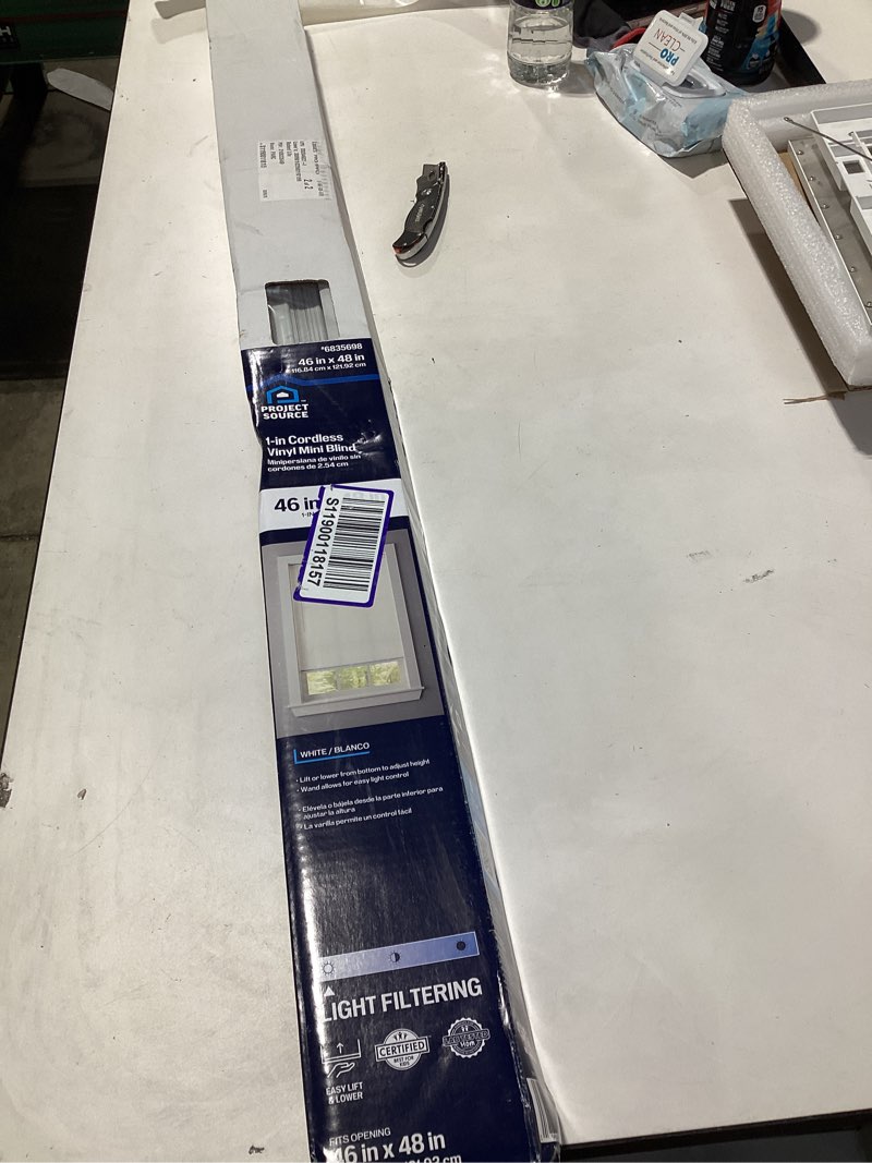 project source 1-in slat width 46-in x 48-in cordless white vinyl light filtering mini-blinds item #6835698 | model #16765