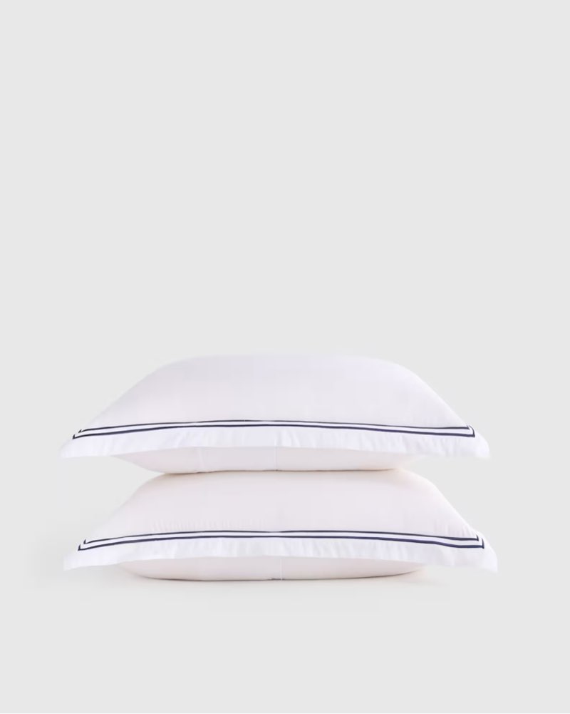organic crisp percale embellished sham set color: white/navy size: king 
