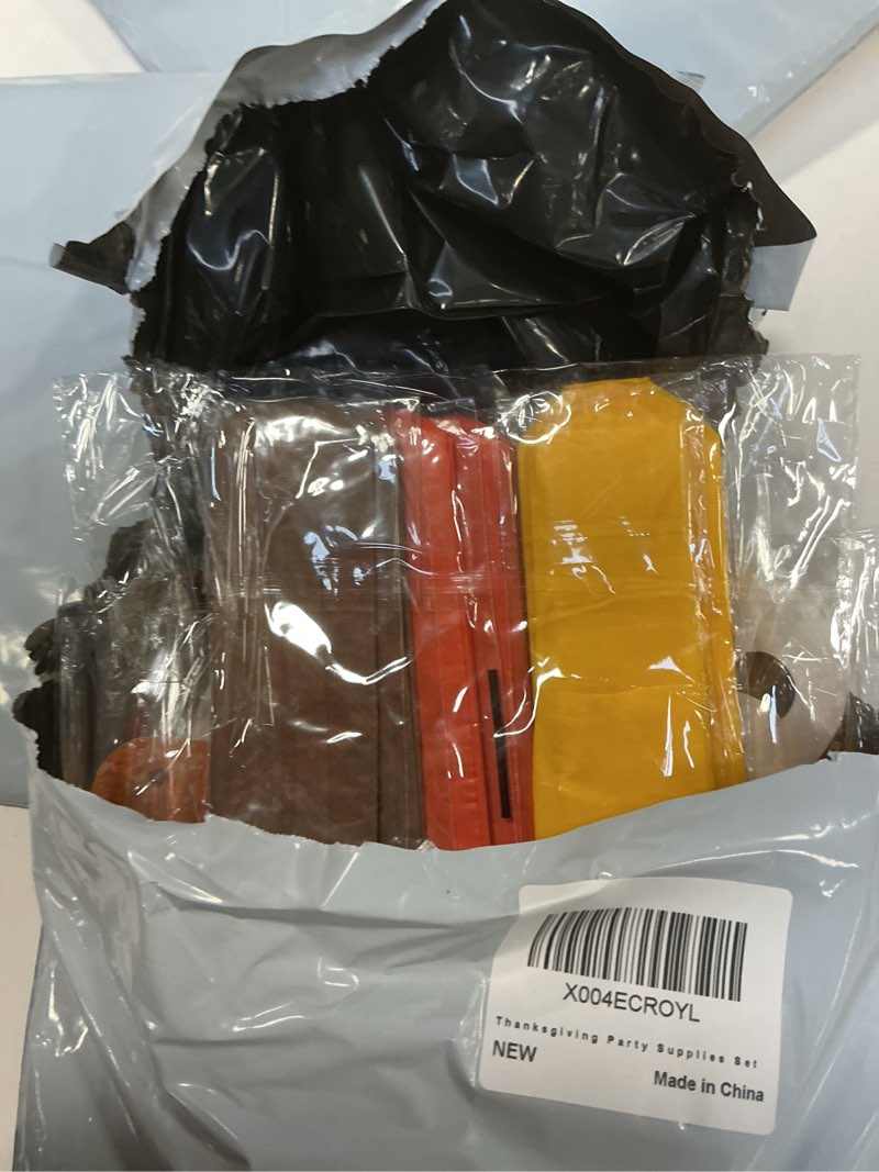 Friendsgiving Party Supplies Set, Friendsgiving Party Banner and Hanging Swirl, Balloons for Thanksg