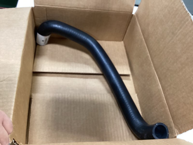 Condition photo showing Good Condition for Gates 22352 Premium Molded Coolant Hose