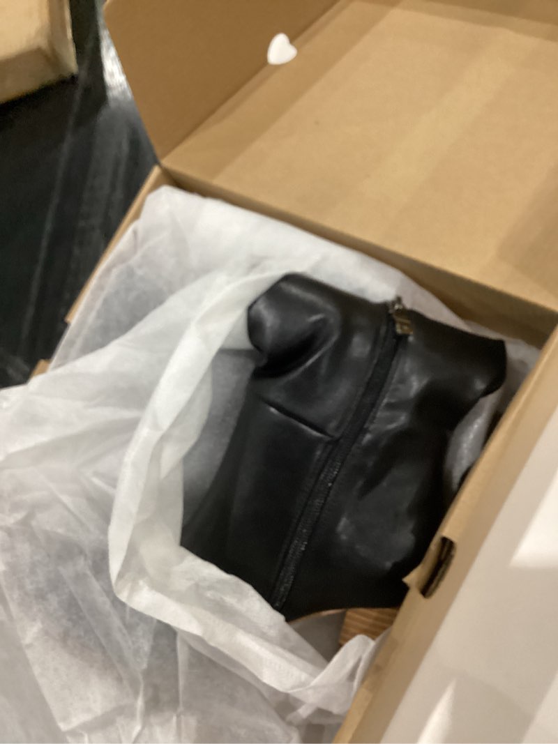 Condition photo showing Good Condition for Juliet Holy Women's Knee High Boots Stacked Block Heel Pointed Toe Riding Boots 6.5 Black