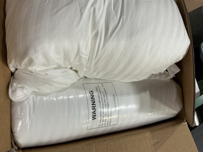 Condition photo showing Good Condition for beckham hotel collection bed pillows standard/queen size set of 2 - original soft down alternative pillow for sleeping - soft support for back, stomach or side sleepers queen / standard white