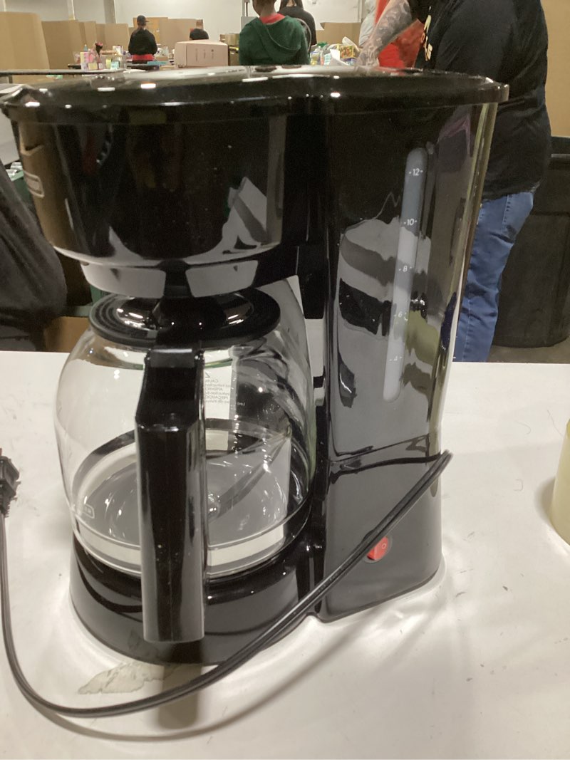 Condition photo showing Good Condition for BLACK+DECKER 12-Cup Coffee Maker with Easy On/Off Switch, Easy Pour, Non-Drip Carafe with Removable Filter Basket, Vortex Technology, Black 12-Cup 12-Cup