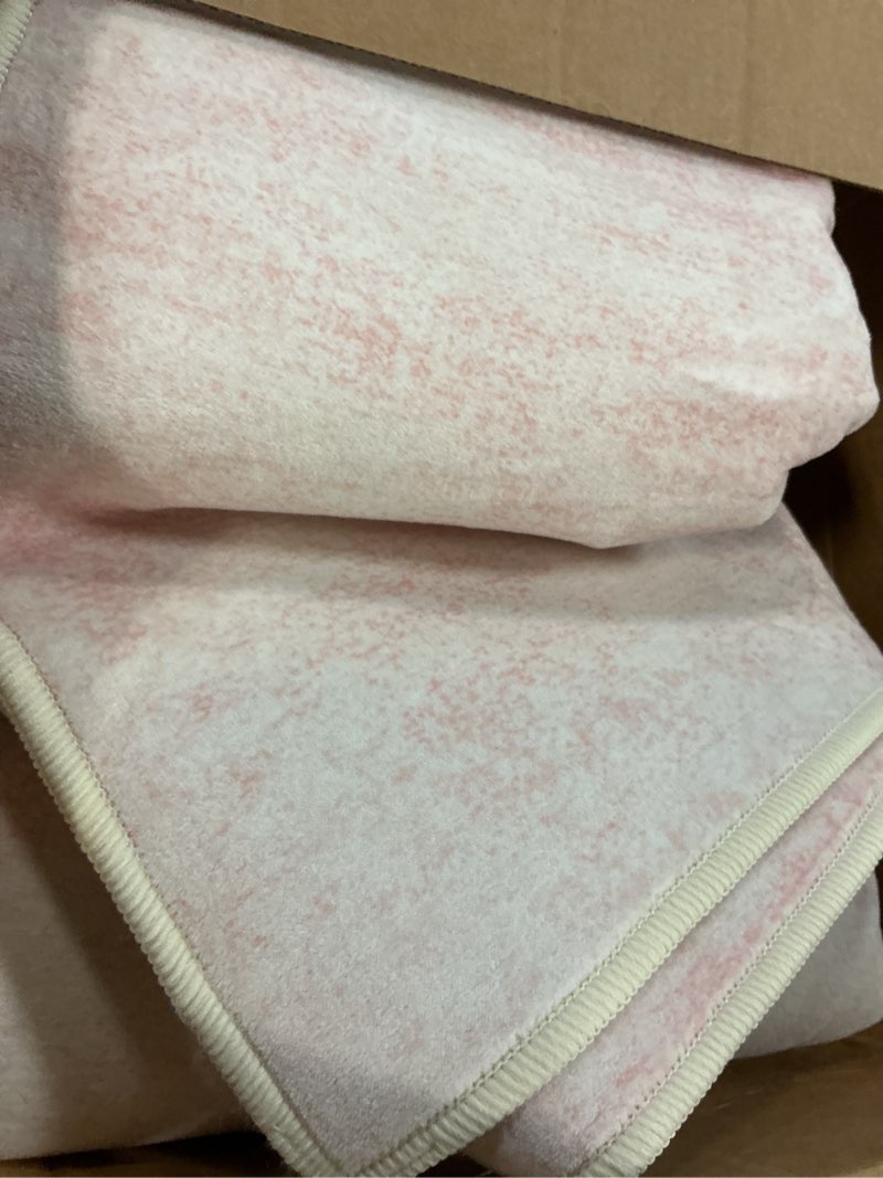 Condition photo showing Good Condition for bileehome nursery rug pink boho washable abstract cuquette rug for bedroom aesthetic,8x10,light pink 8' x 10' (rectangular) pink