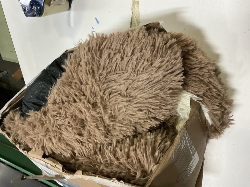 Condition photo showing Good Condition for Cat Bed Round Fluffy Hooded Cat Bed Cave, Anti-Anxiety Cave Bed with Hooded Blanket, Cozy Cuddler Luxury Puppy Pet Bed, Anti-Slip Bottom and Machine Washable (Brown, Large) Brown Large
