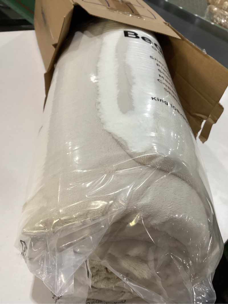 Condition photo showing Good Condition for Bedsure GentleSoft Sherpa Fleece Blankets King Size for Bed - Thick and Warm Throw for Women and Men, Soft Fuzzy Plush King Blanket for Winter, Linen, 108x90 Inches 05 - Linen King (108" x 90")
