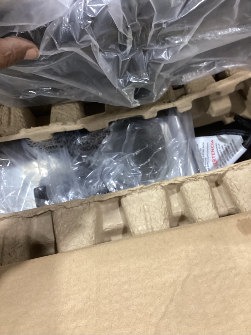 Condition photo showing Good Condition for Amazon Basics 3.2-Quart Deep Fryer, Stainless Steel, 1500W, Black/Silver