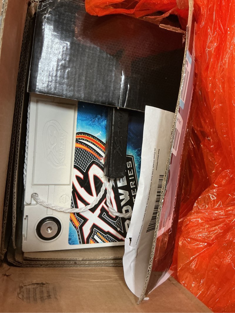 Condition photo showing Good Condition for XS Power D3400 XS Series 12V 3,300 Amp AGM High Output Battery with M6 Terminal Bolt