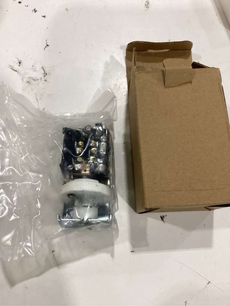 Condition photo showing Good Condition for dorman 901-264 headlamp switch compatible with select chrysler/dodge/jeep/plymouth models