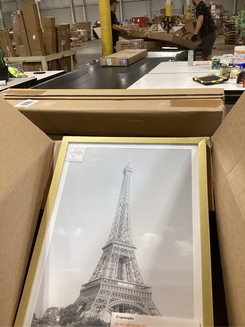 Condition photo showing Good Condition for upsimples 12x18 picture frame, display pictures 11x17 with mat or 12 x 18 without, wall hanging poster frames, gold, 1 pack gold 12x18