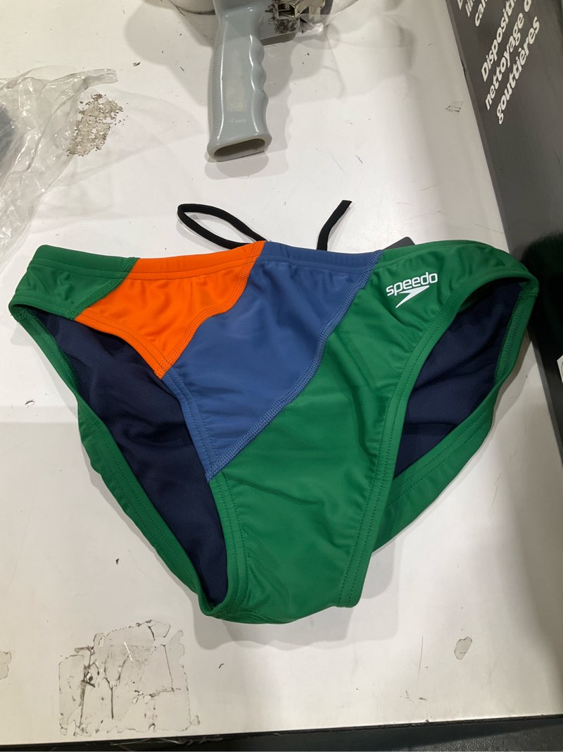 Condition photo showing Good Condition for speedo color block swim brief douglas fir size 34