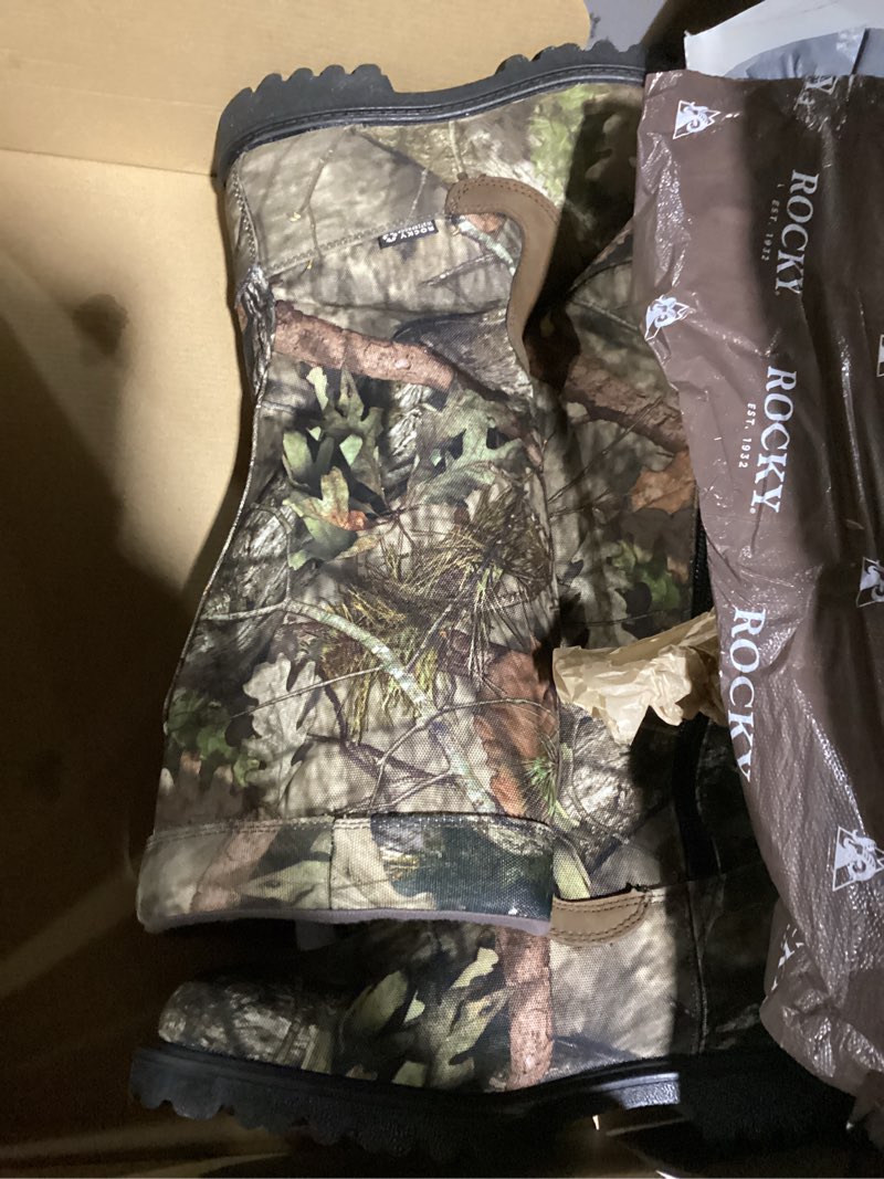 Condition photo showing Good Condition for rocky men's low country waterproof snake boots 11 wide mossy oak break up country (broken zipper)