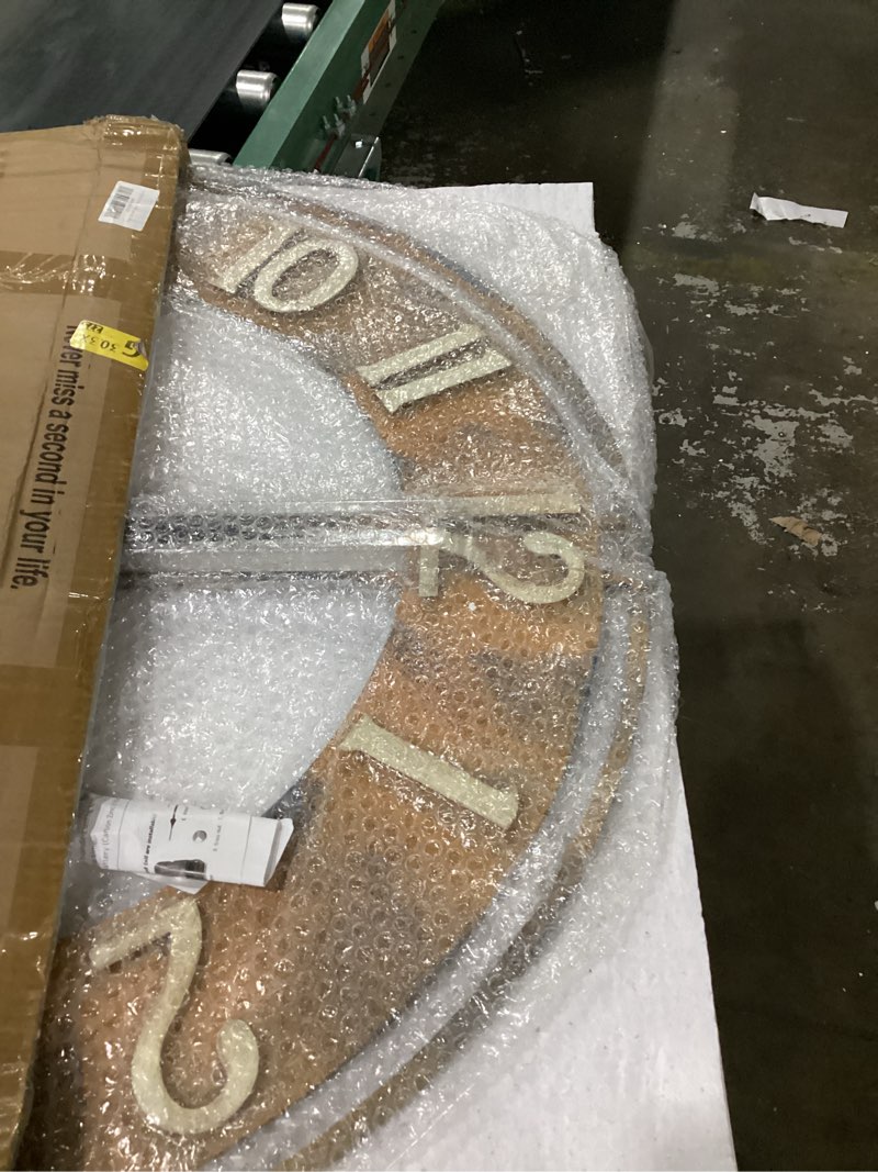 Condition photo showing Good Condition for 30-inch large metal decorative rusty wall clock with arabic numerals
