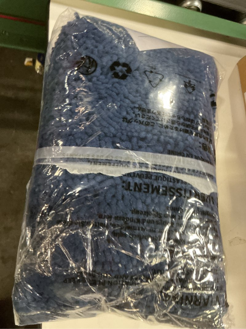 Condition photo showing Good Condition for SHACOS Super Soft Long Bathroom Rugs Runner 24"x60" Polyester Bath Mats Non Slip Washable Absorbent Bath Rugs for Bathroom Accessories Tub Shower Vanity Sink Carpet, Navy Blue 2'x5' 2' x 5' (Rectangular) Navy Blue