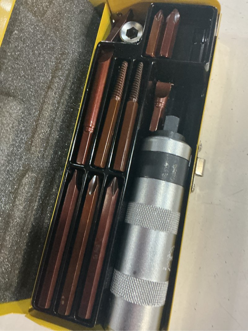 Condition photo showing Good Condition for akm 3/8" hand manual reversible impact driver set extractor impact screwdriver s2 steel much more durable disengage rusted fasteners or frozen bolts 3/8" driver